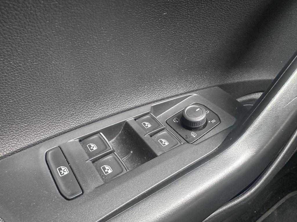 Volkswagen Polo 1.0 tsi style