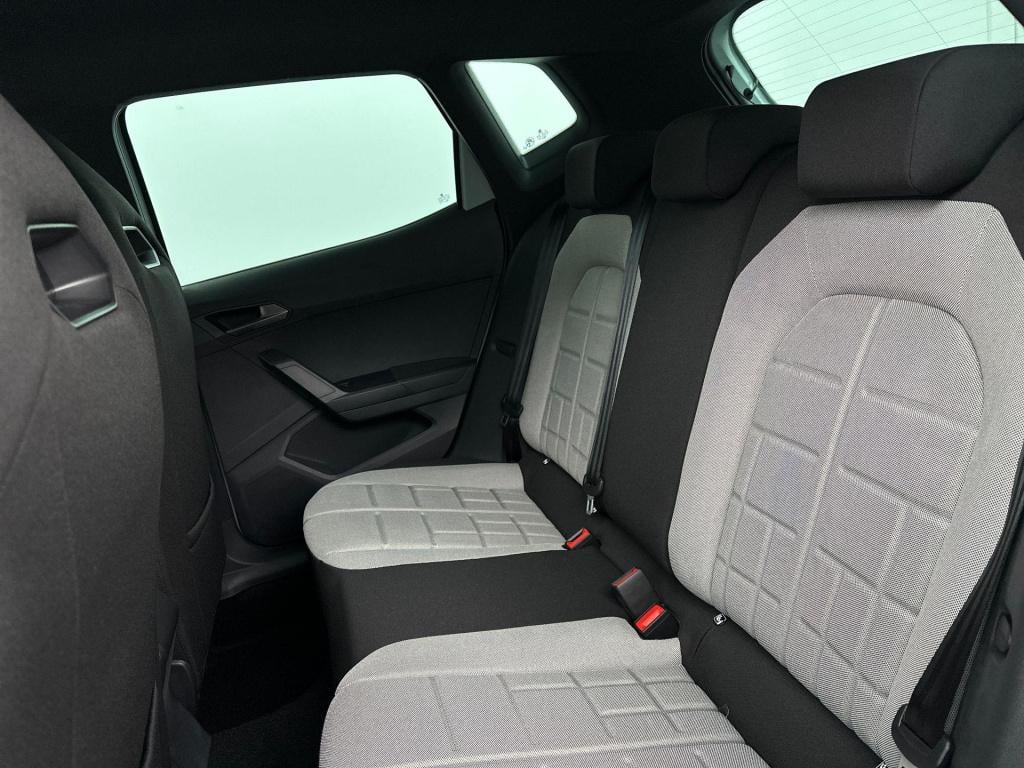 Seat Arona fr business connect 1.0 ecotsi 70 kw / 95 pk suv 5