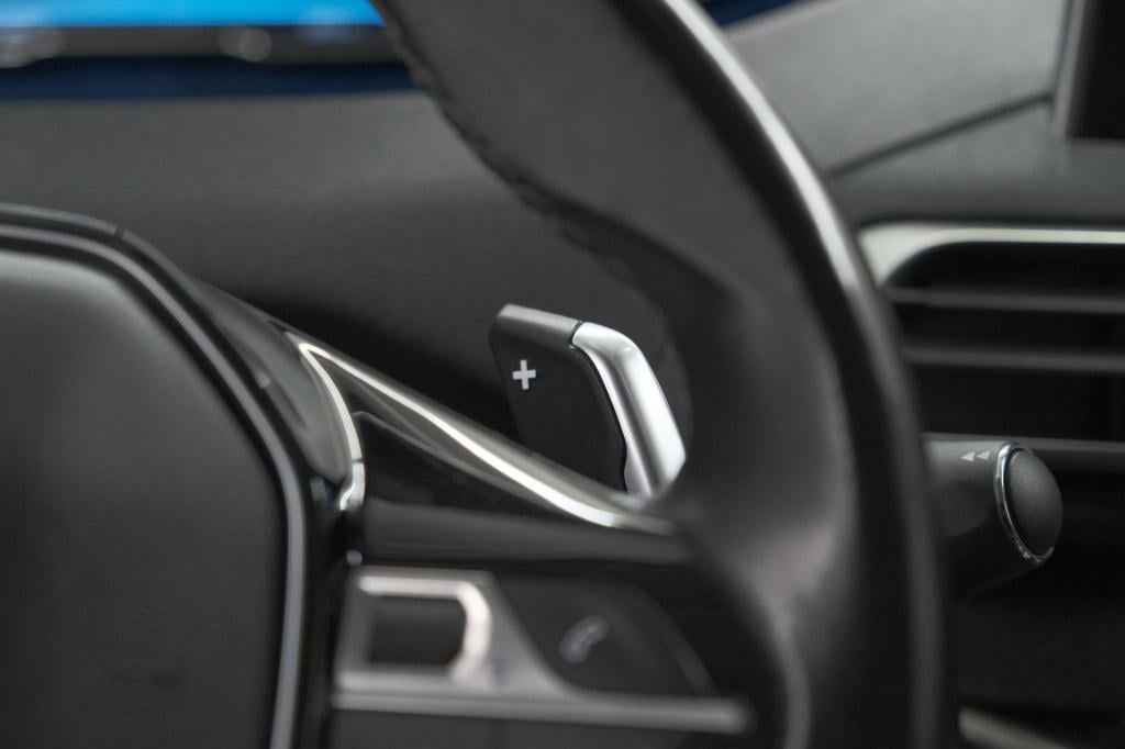 Peugeot 5008 puretech 130 eat8 crossway | trekhaak | camera | navigatie | a