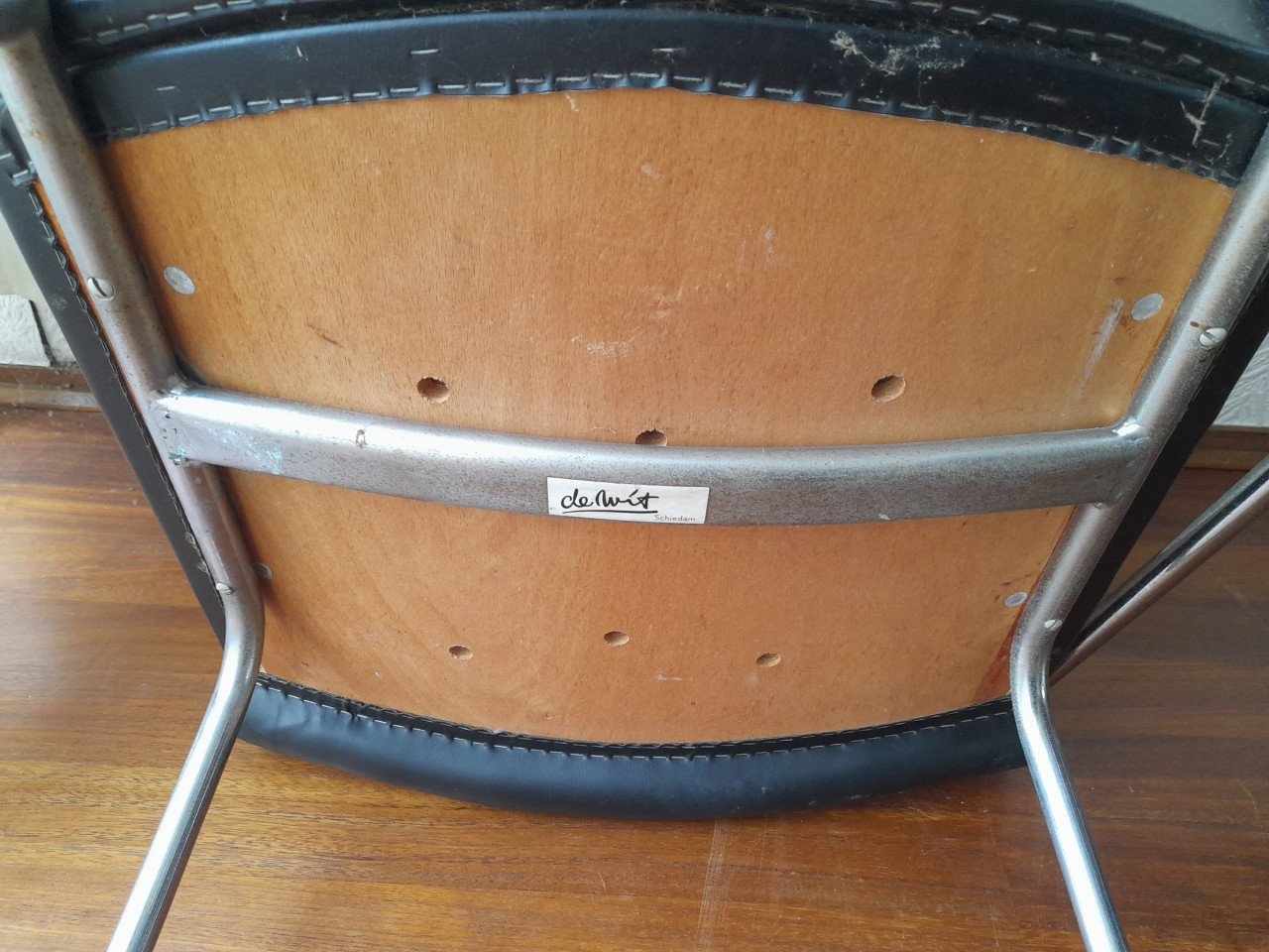 2 design stoelen de Wit