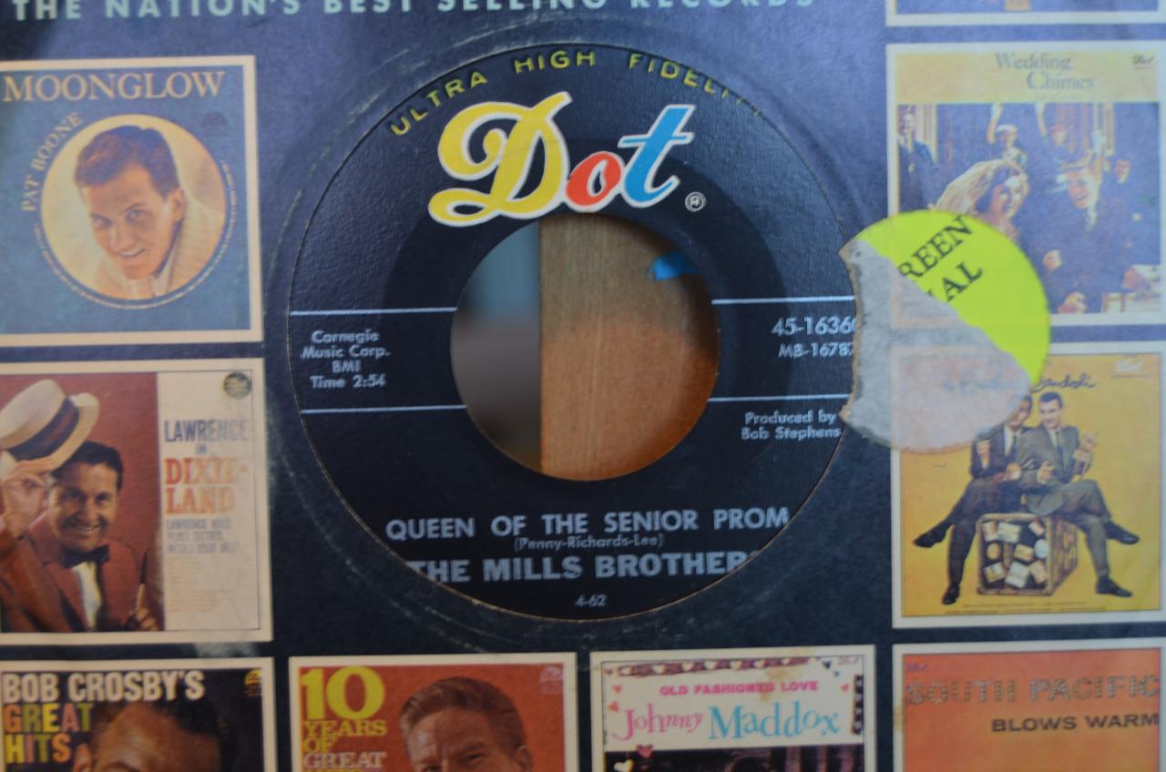 Diverse singles 'The Mills Brothers' (3)