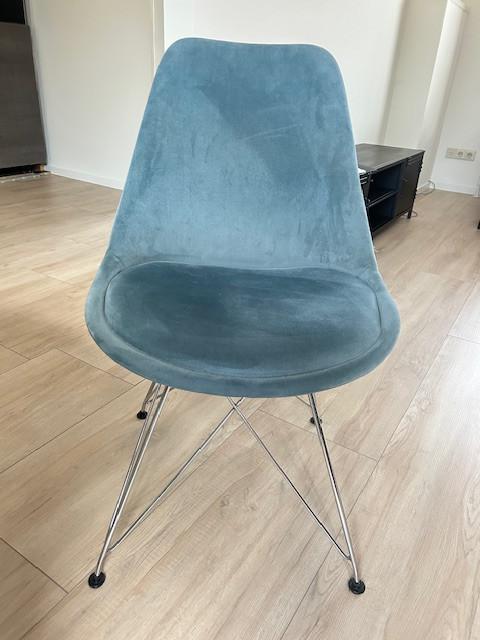 Ronde eettafel incl. 4 stoelen