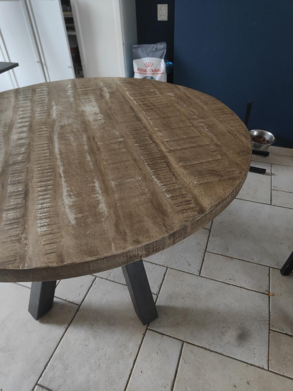 Ronde houten tafel