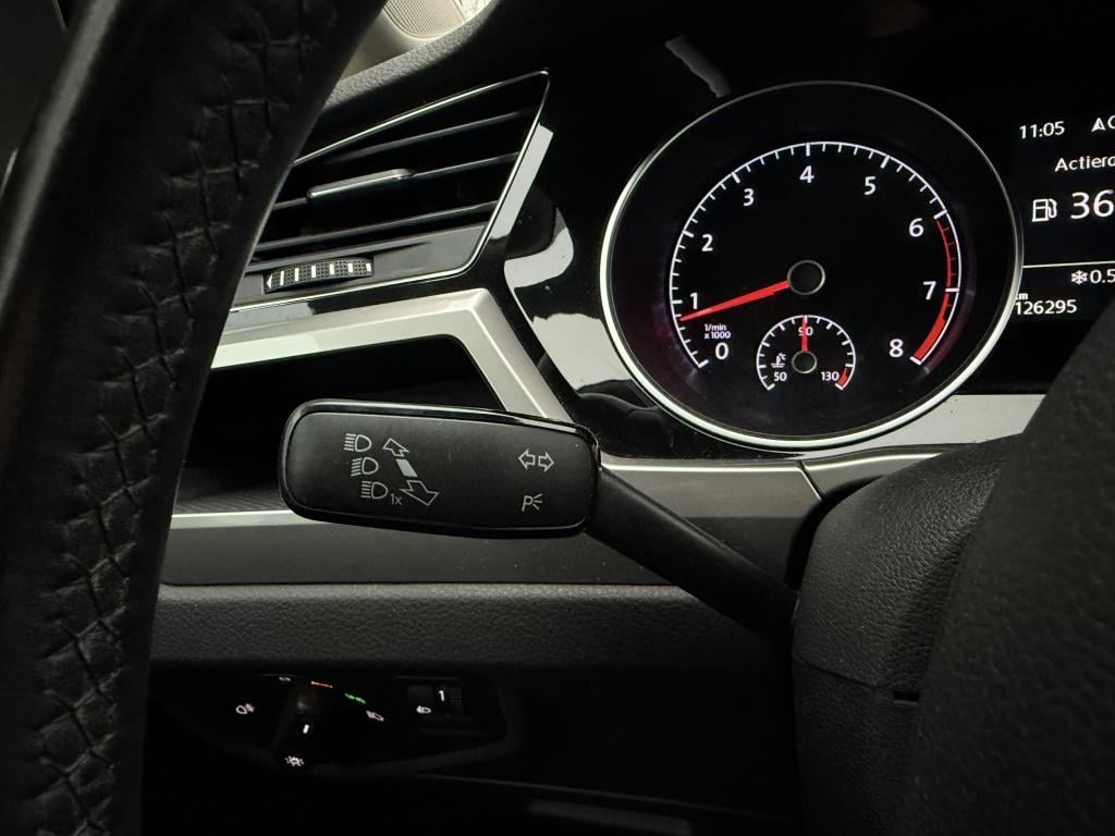 Volkswagen Touran 1.2 tsi trendline 7 persoons