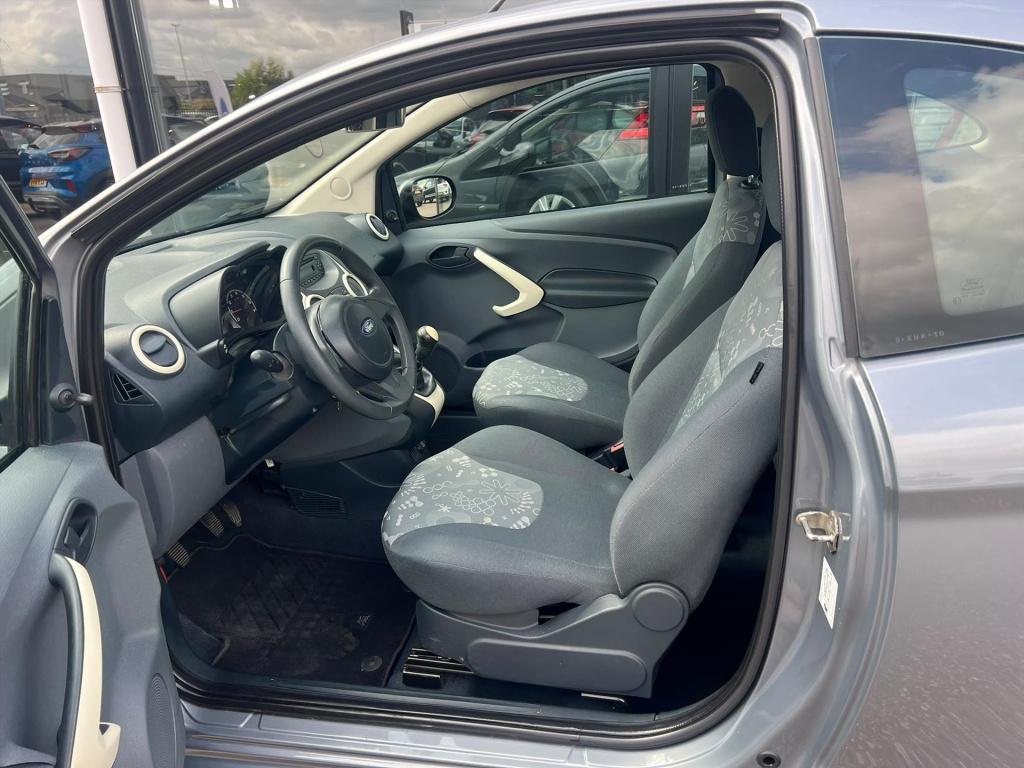 Ford KA 1.2 69pk champions edition , airco