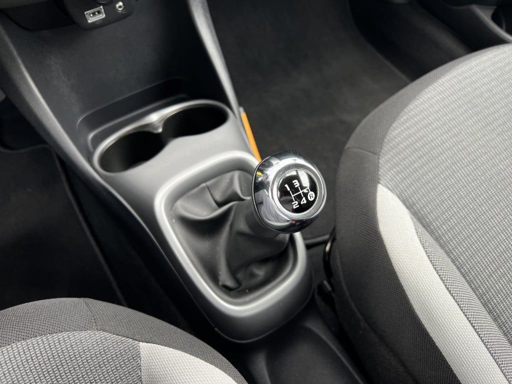 Toyota Aygo 1.0 vvt-i x-play