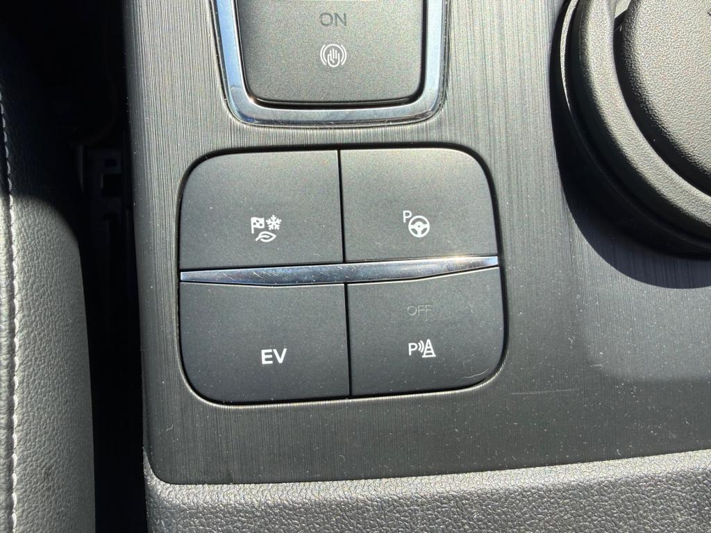 Ford Kuga 2.5 phev titanium