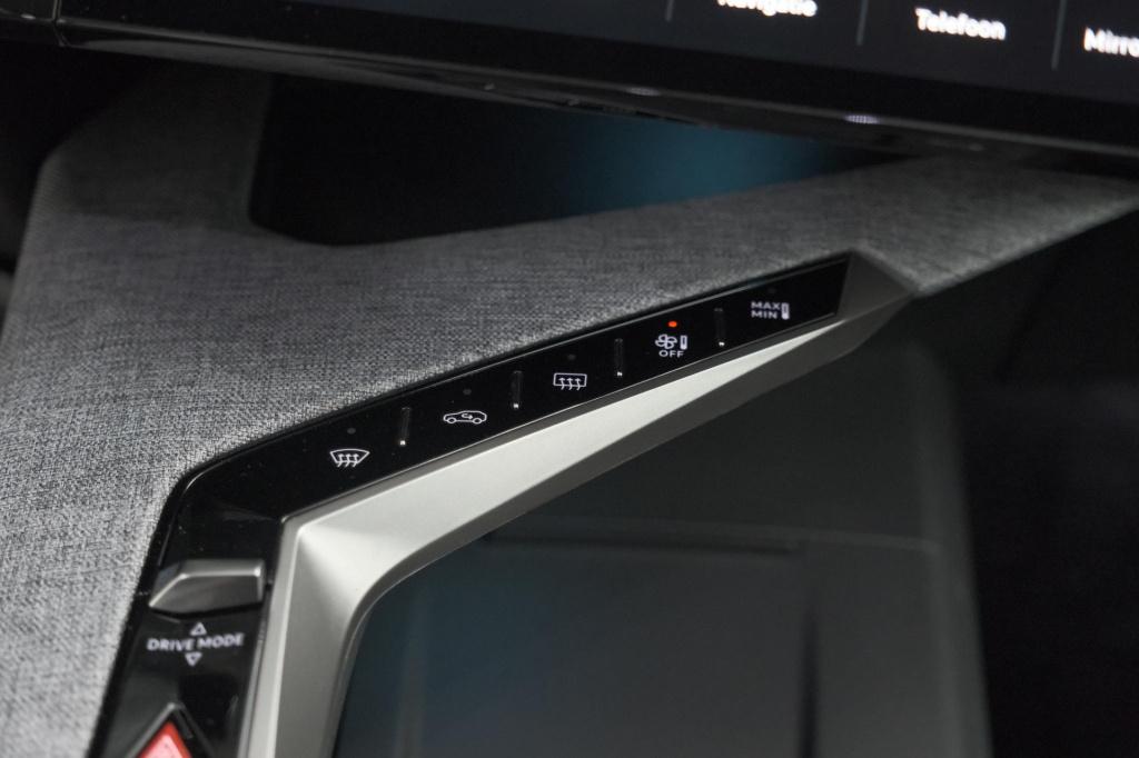 Peugeot 3008 1.2 hybrid 145 gt | elektrische kofferklep | camera | adaptiev