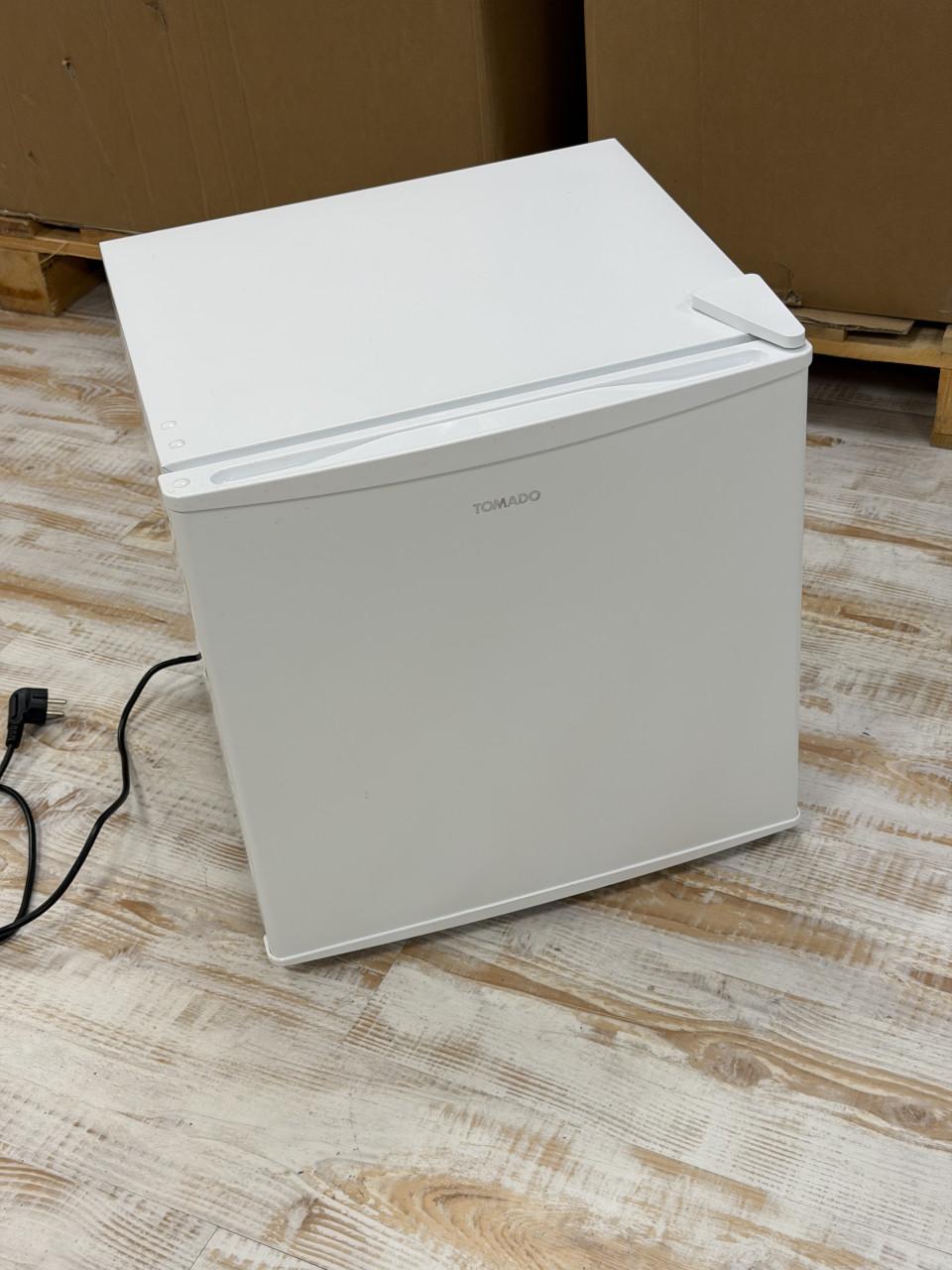 Tomado Minivriezer 31L Wit tafelmodel Compact 6 Maanden Oud