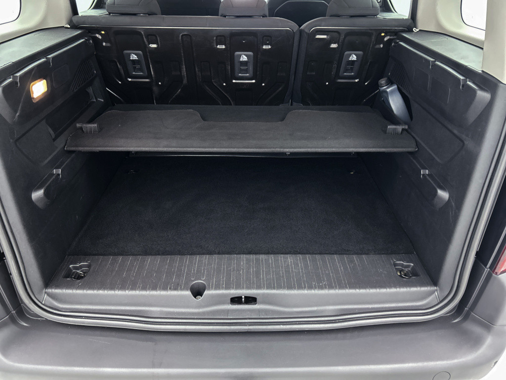 Peugeot Rifter 110 pk allure | rijklaar | panormadak | trekhaak |