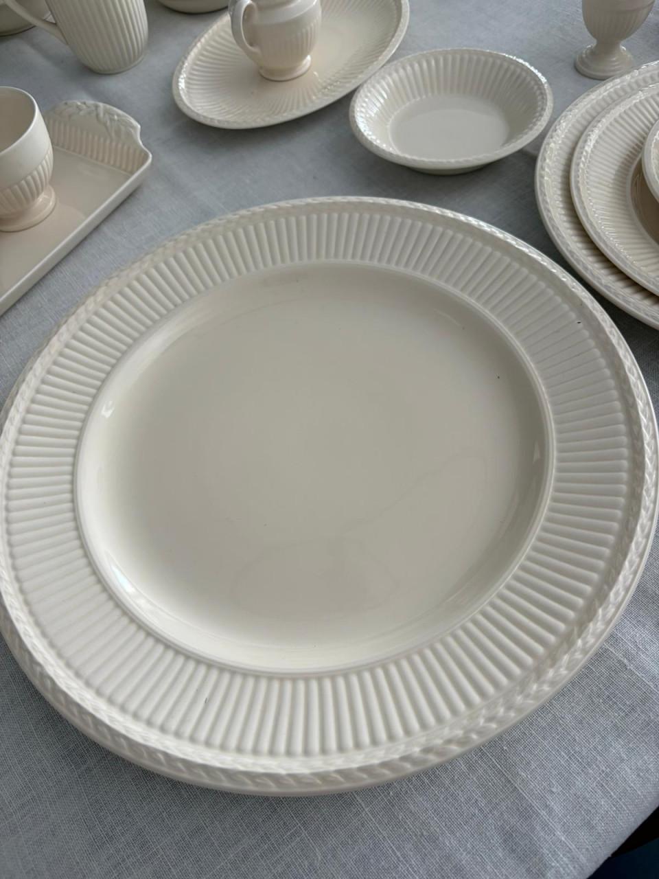 Compleet Wedgewood Edme servies