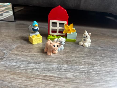LEGO Duplo set 10949 – Boerderijdieren verzorgen