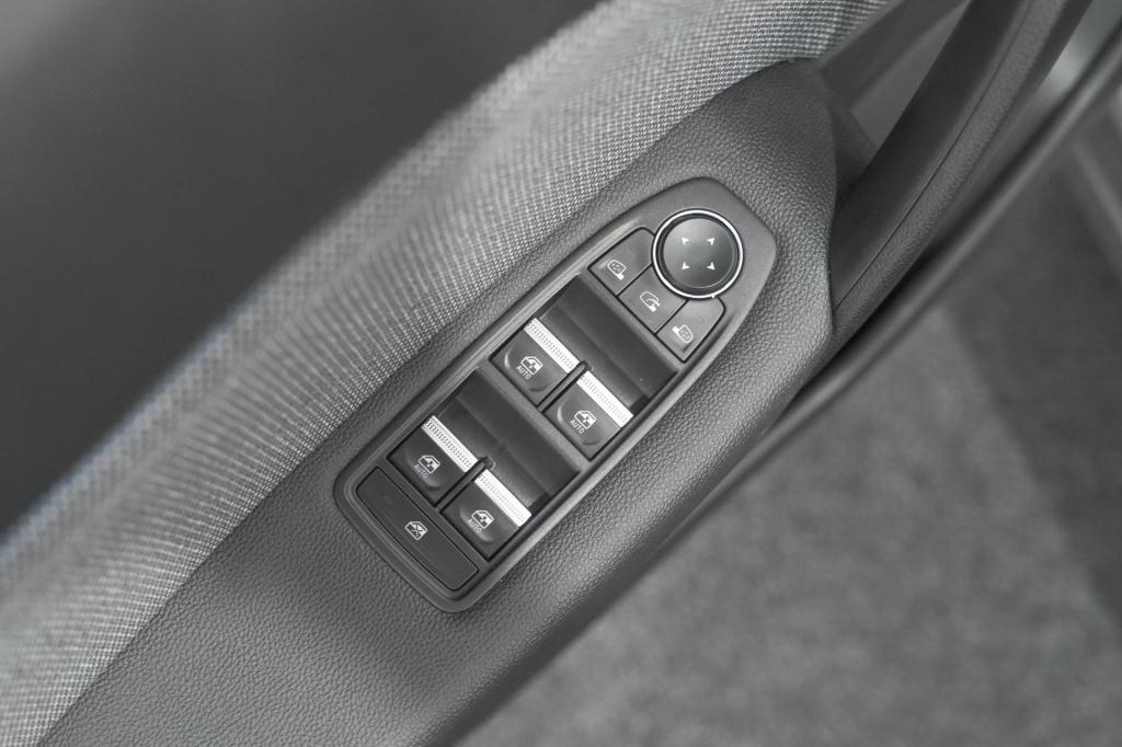 Renault Captur tce 90 techno | nieuw model | camera | navigatie | apple car