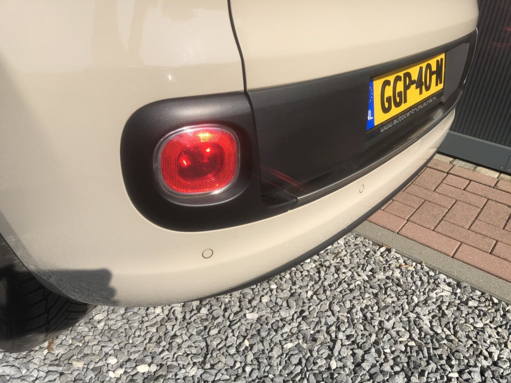 Fiat 500 L living 1.4 t-jet 120pk lounge panoramadak 5-drs