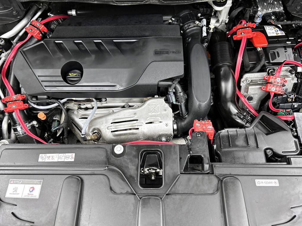 Peugeot 3008 1.6 hybrid 225 gt pack business | rijklaar | elektische koffer