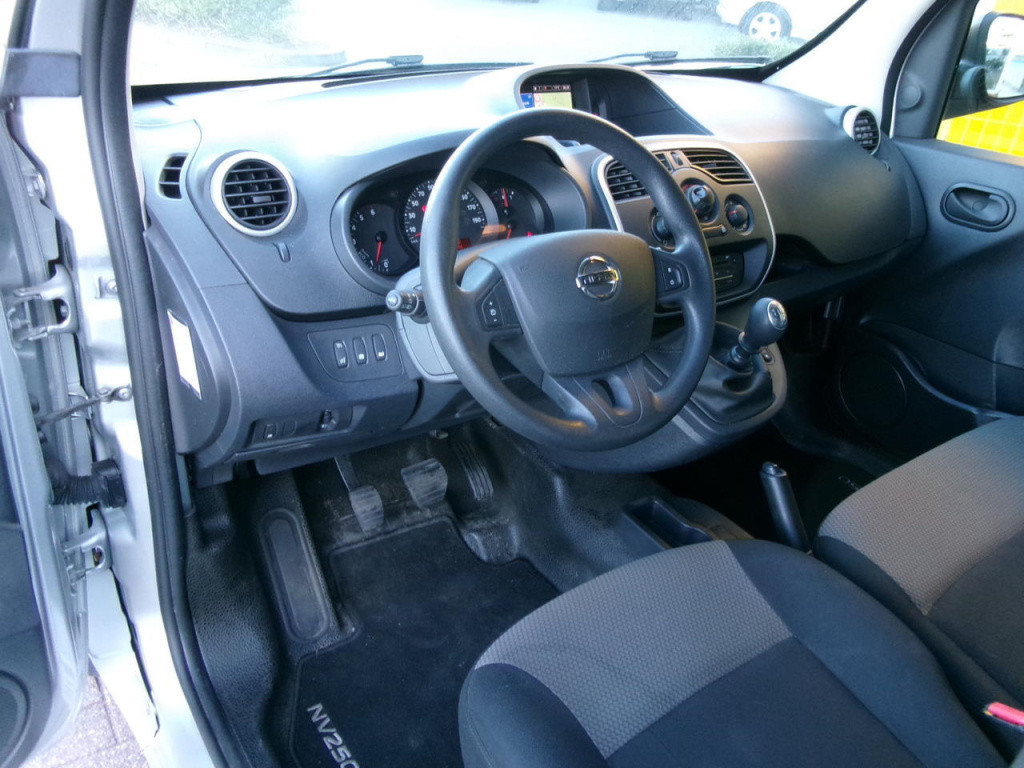Nissan Nv250 1.5 dci 95 airci, cam., cr.contr., navi, tr.h