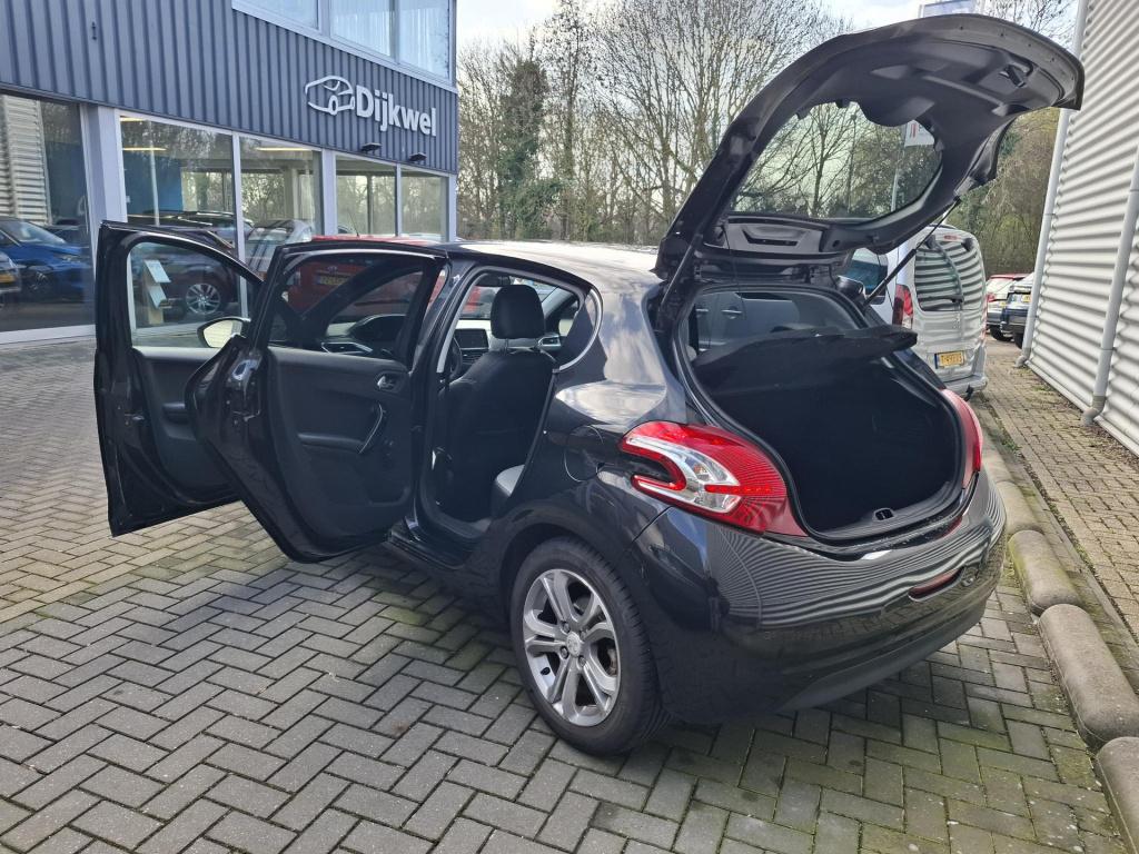Peugeot 208 1.4 vti 95 griffe 5-drs navi/leer/clima