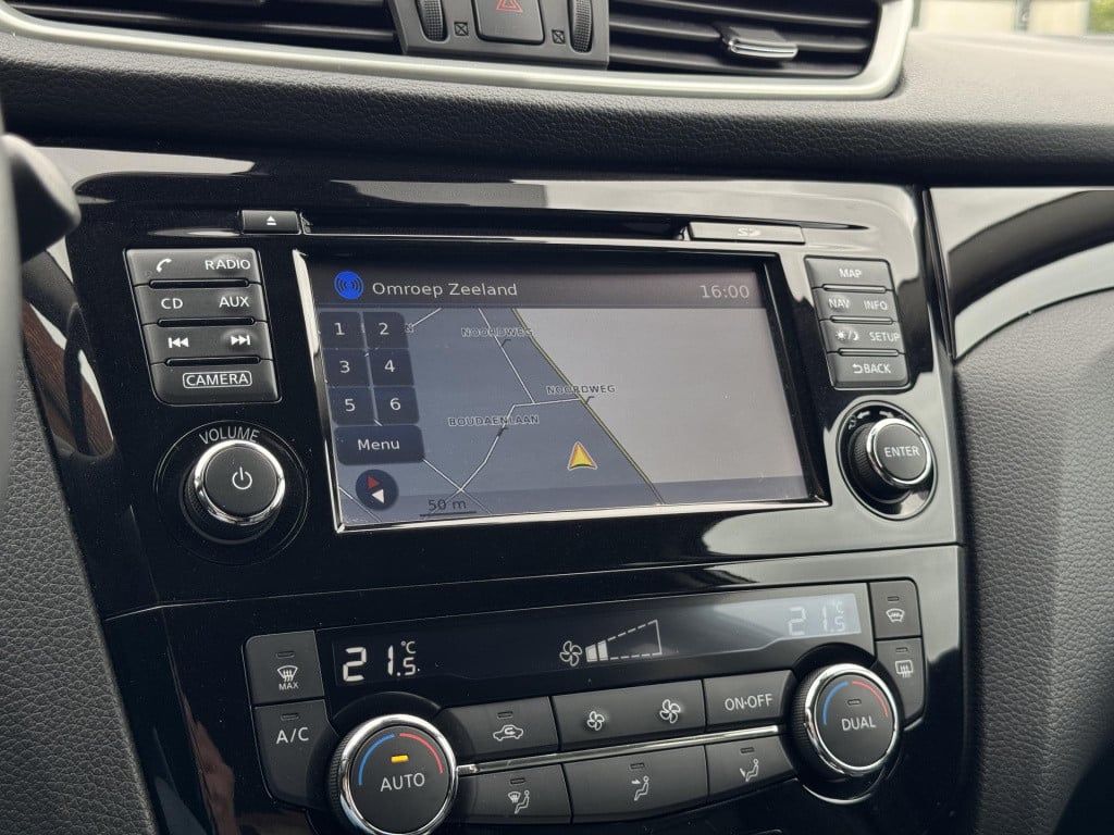 Nissan Qashqai 1.2 tekna automaat + lage km-stand! | panoramadak | navigati