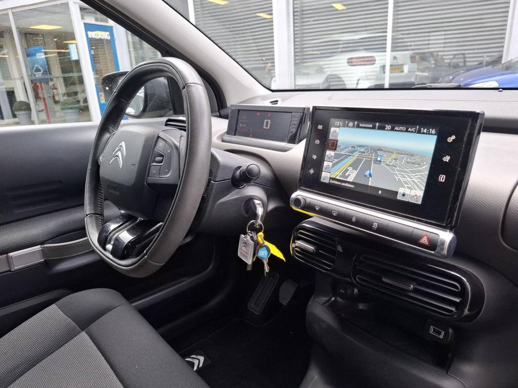 Citroen C4 Cactus 110 shine clima/nav/cam/trekhaak