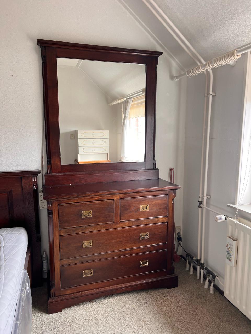 SET kasten en bed + nachtkastjes (evt. ook apart te koop)