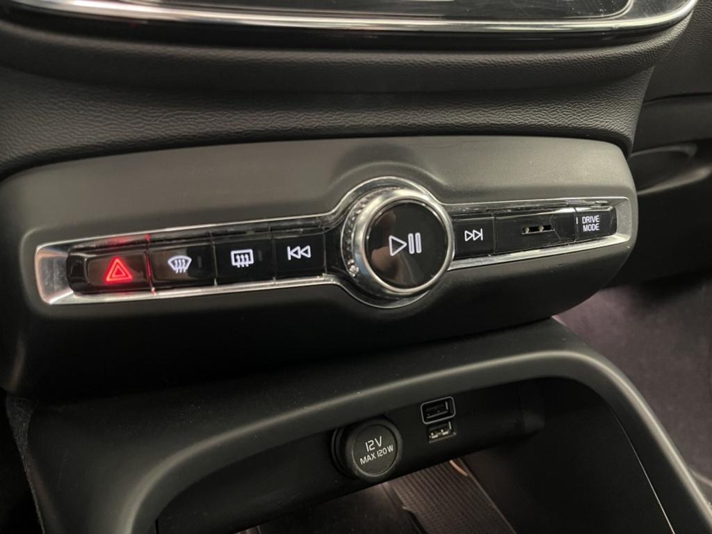 Volvo XC40 1.5 t4 plug-in hybrid ultimate dark | autopilot | harman/kardon 