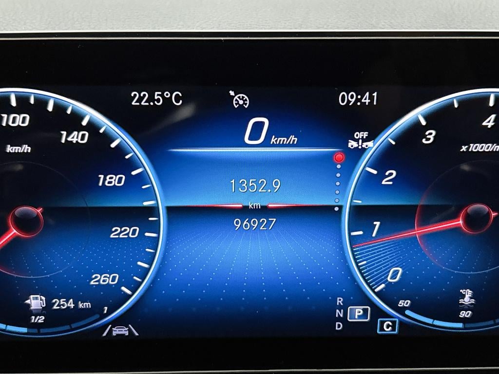 Mercedes-Benz Cla shooting brake 180 amg line | trekhaak | sfeerverlichting