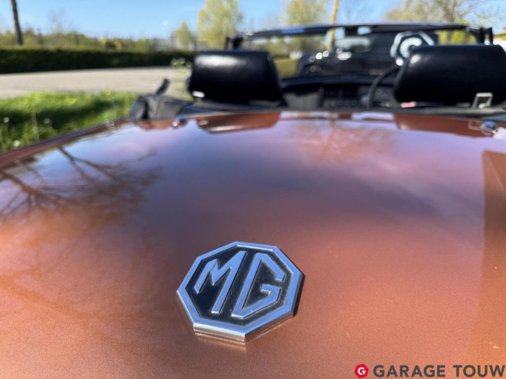 MG B 1.8 roadster limited edition 1 of 420, overdrive