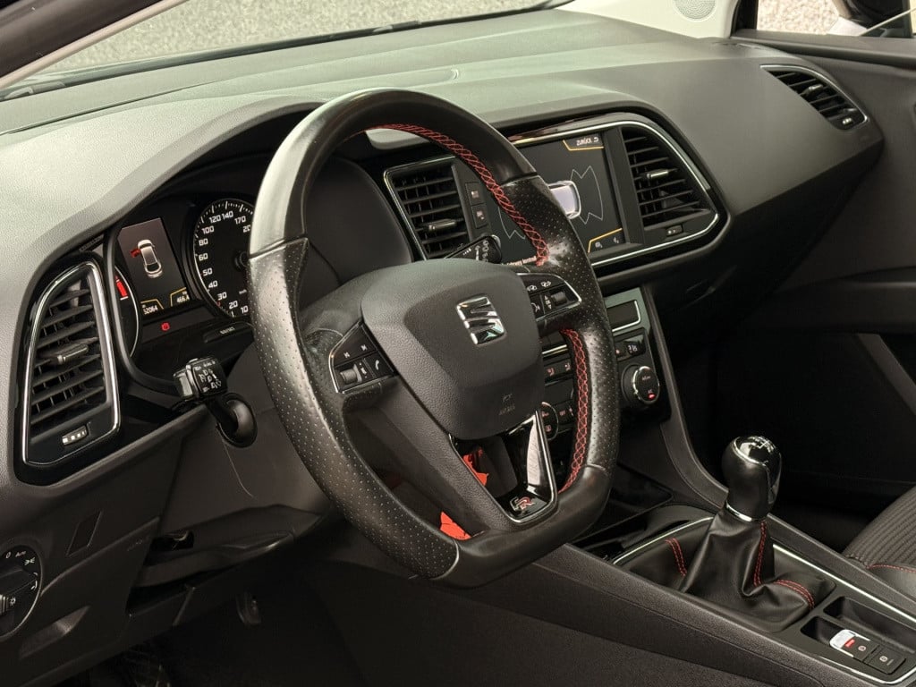 Seat Leon 1.4 ecotsi fr | led | stoelverwarming | parkeersensoren |