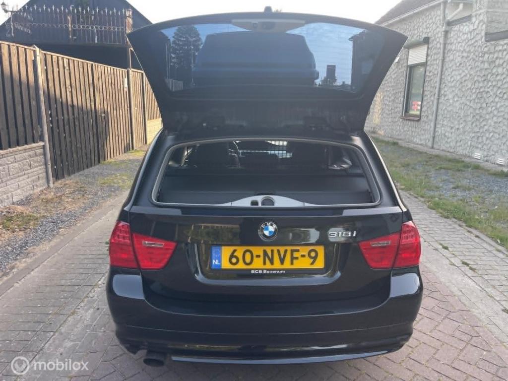BMW 3-serie touring 318i business line