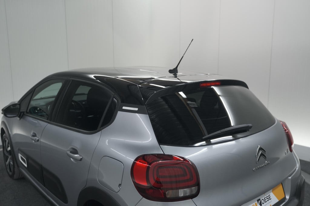 Citroen C3 puretech 110 shine | camera | navigatie | apple carplay | parkee