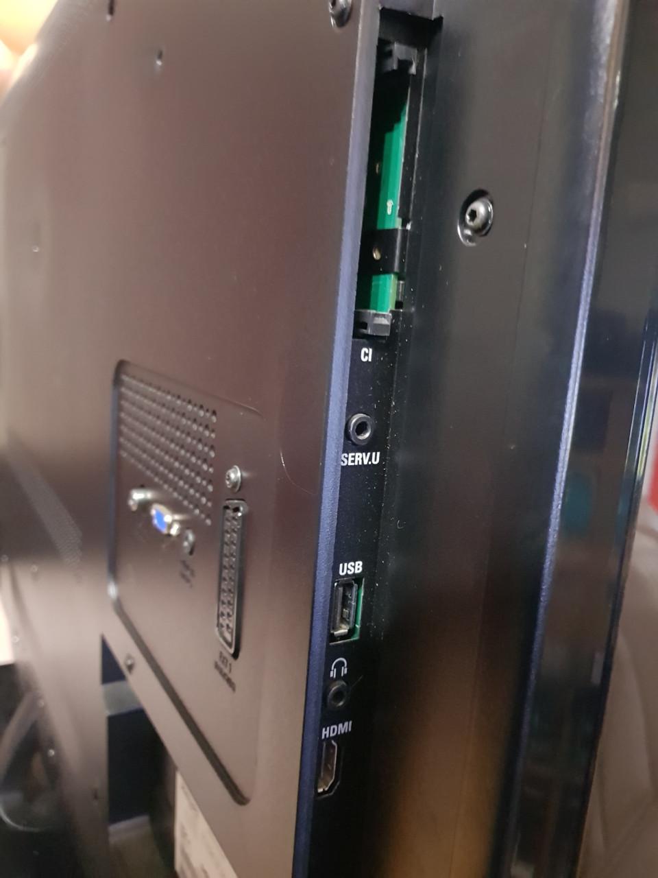 TV Philips 40PFL5206H te koop.