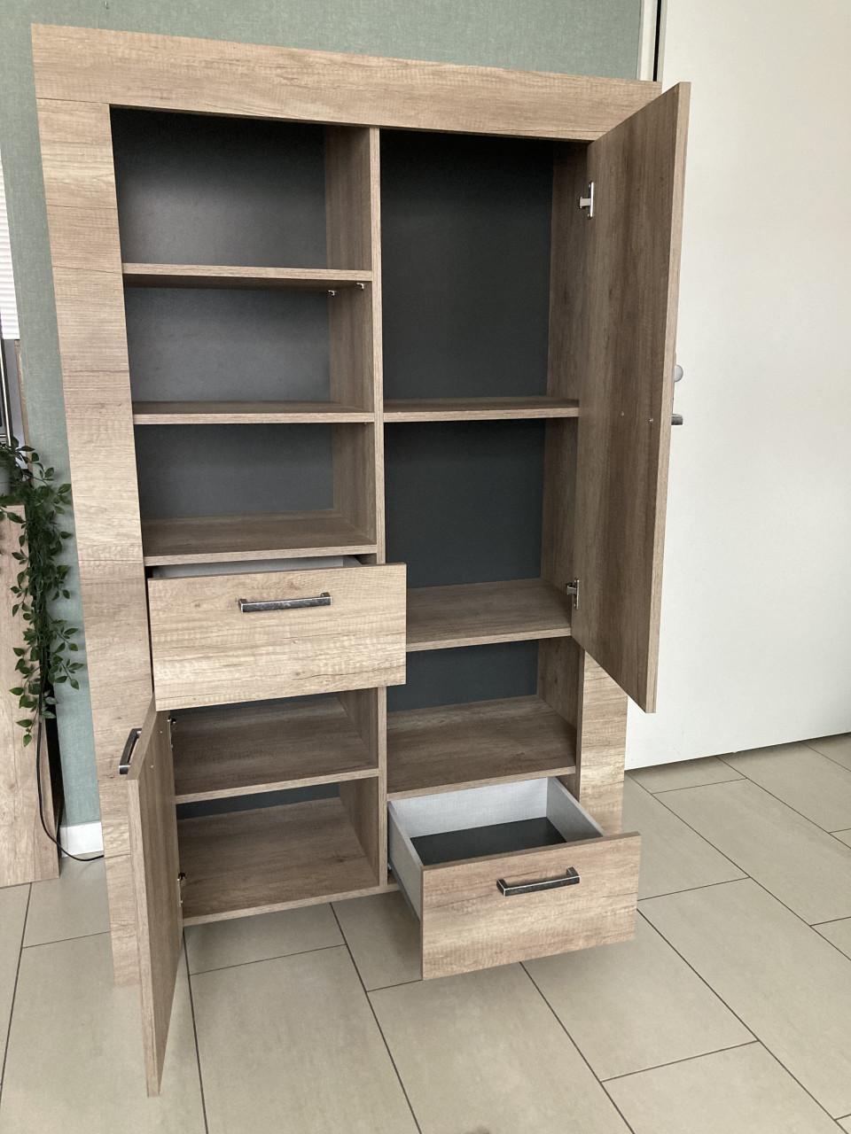 Multifunctionele kast