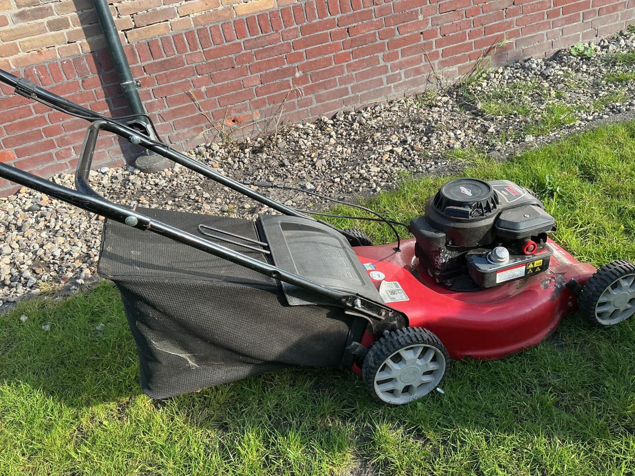 Grasmaaier met benzinemotor