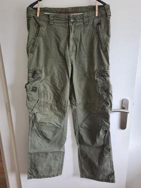 Stoere en comfortabele cargo broek Vintage Industries, model Rough. Mt M
