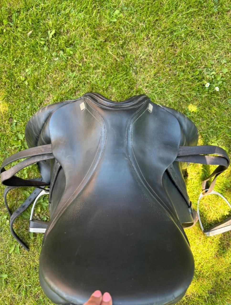 Dressuurzadel Rossner 17,5 inch