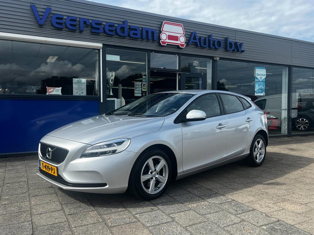 Volvo V40 2.0 t2 momentum, navi, afn. trekhaak enz...