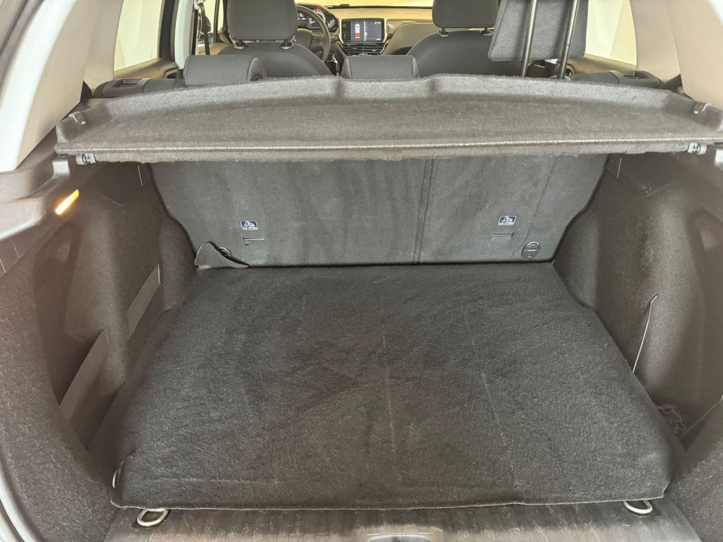 Peugeot 2008 1.2 puretech active