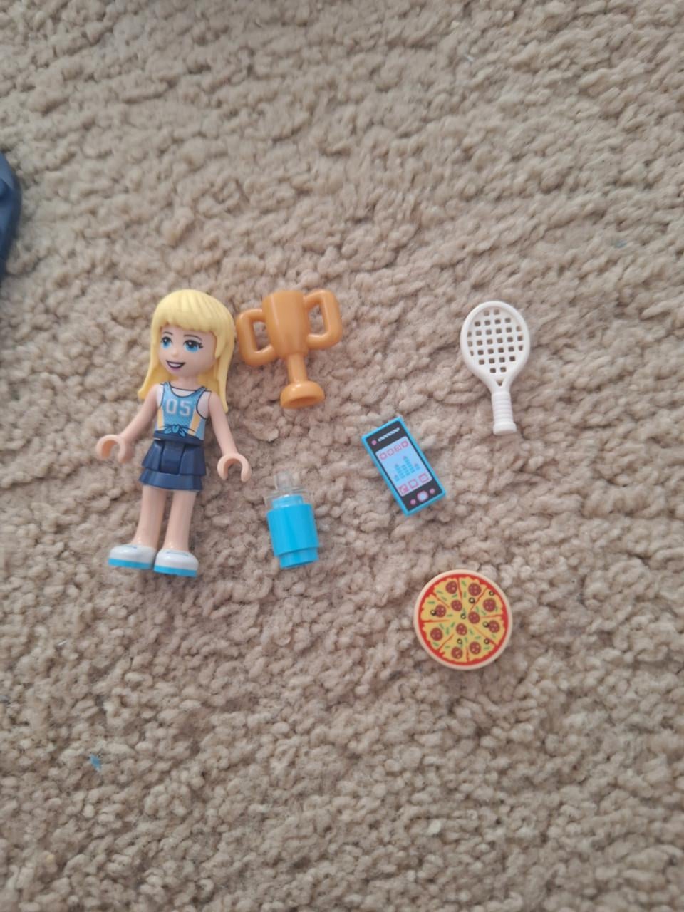 Lego Friends 41356, Stephanie's hartvormige doos, Leeftijd 6+