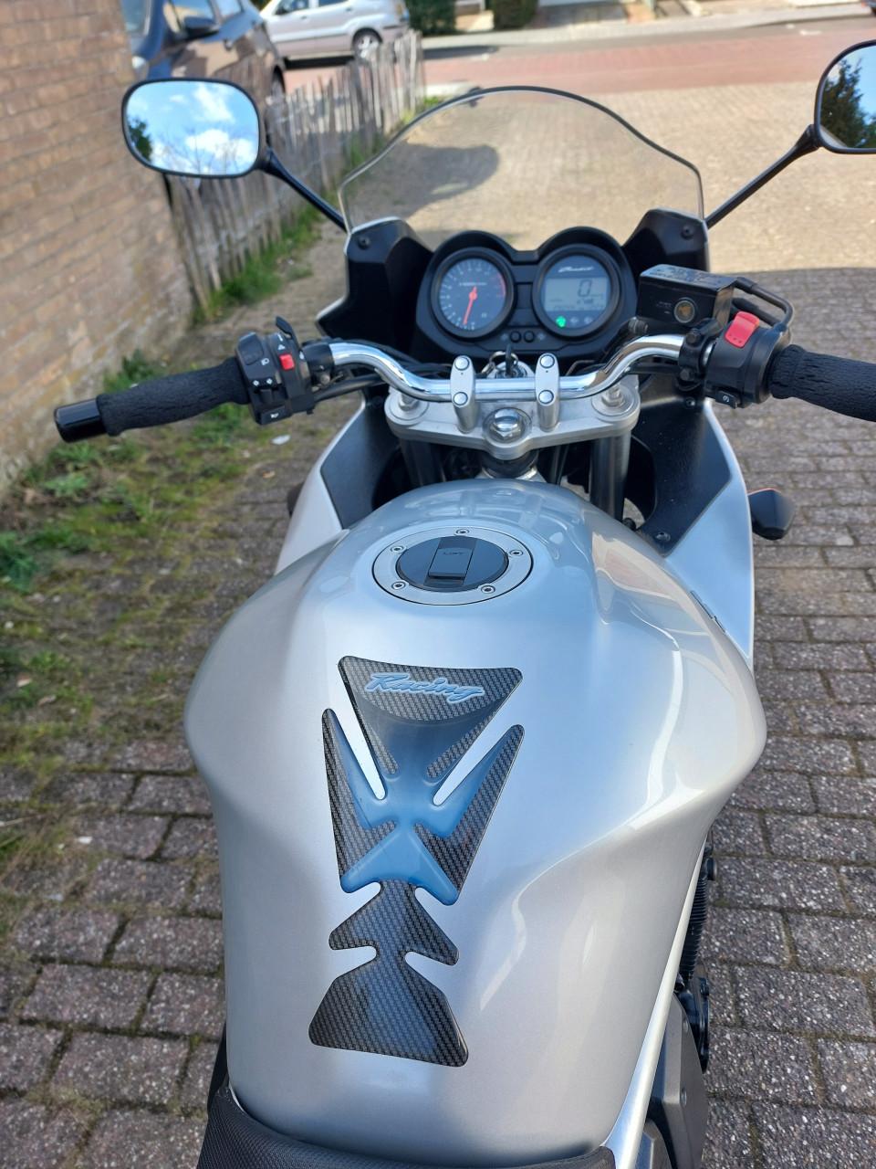 Suzuki GSF 650 SA abs