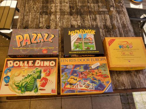 7 spellen, waaronder  reis door Europa, Dolle Dino,Lach je rijk,heibelwijk