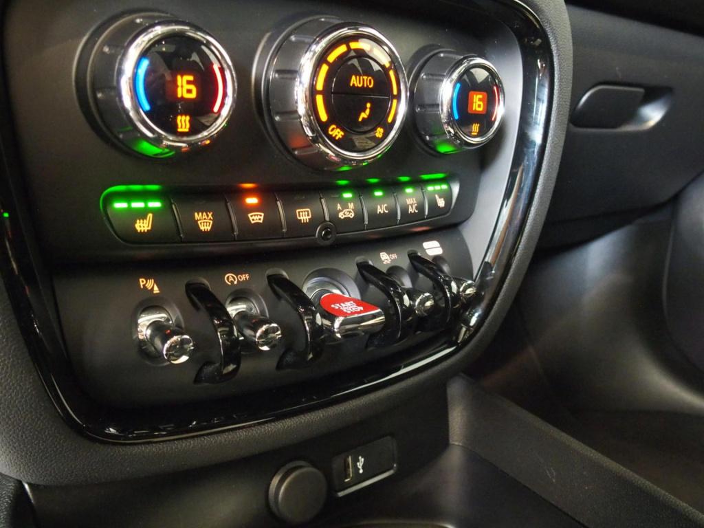 Mini Clubman mini 1.5 cooper chili, nl auto, app connect, panoramadak, h&k,