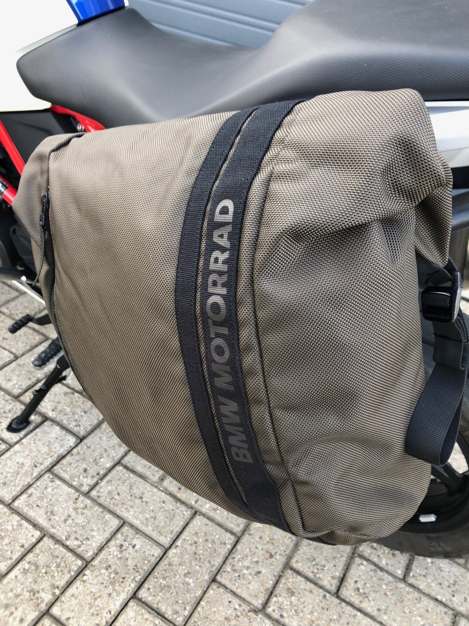 BMW G310GS ABS, bj 2023 met 13dkm, valbeugels, tassen etc, rijklaar €5250,-