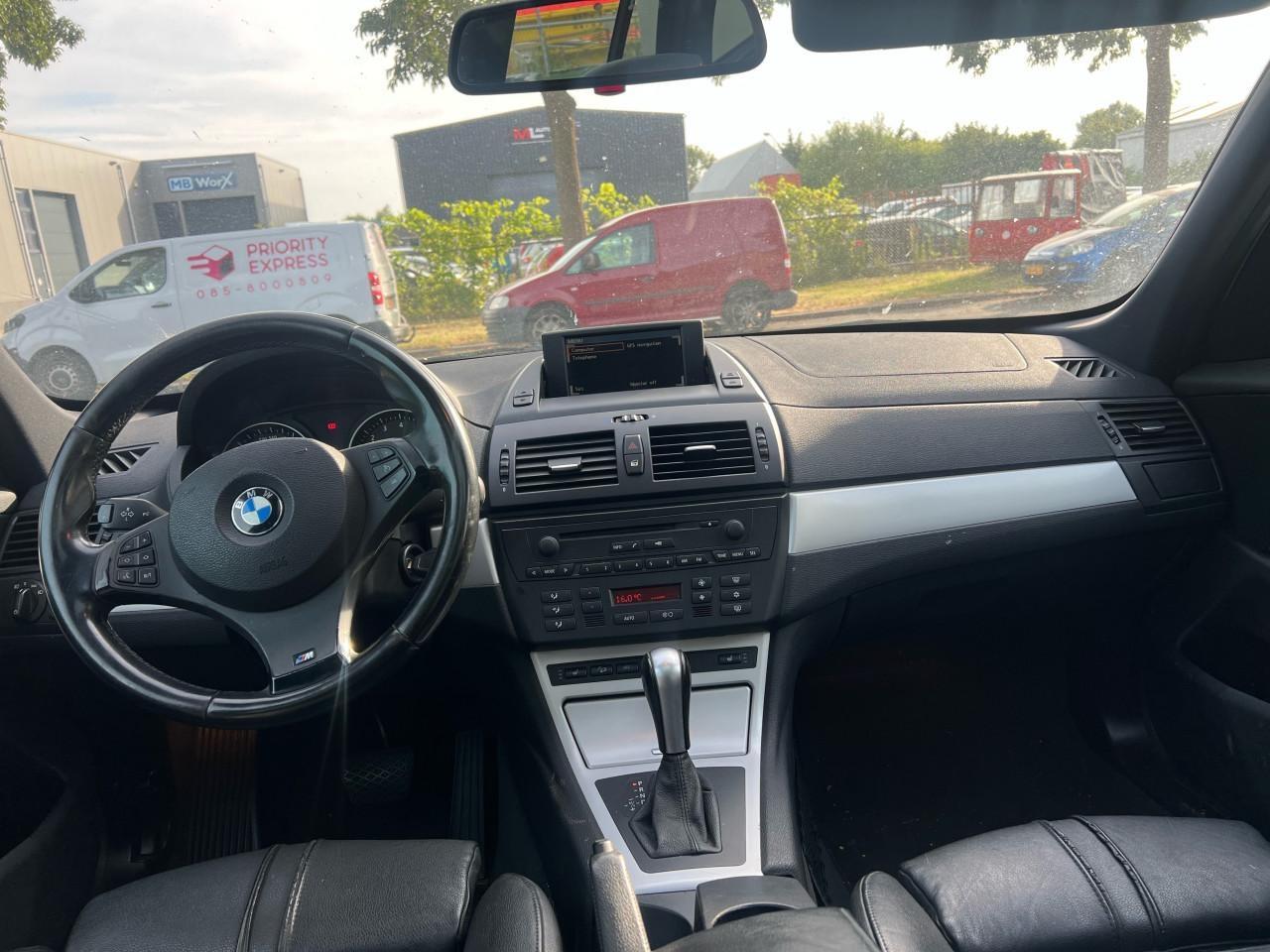 BMW X3 2.5si High Executive pano/automaat