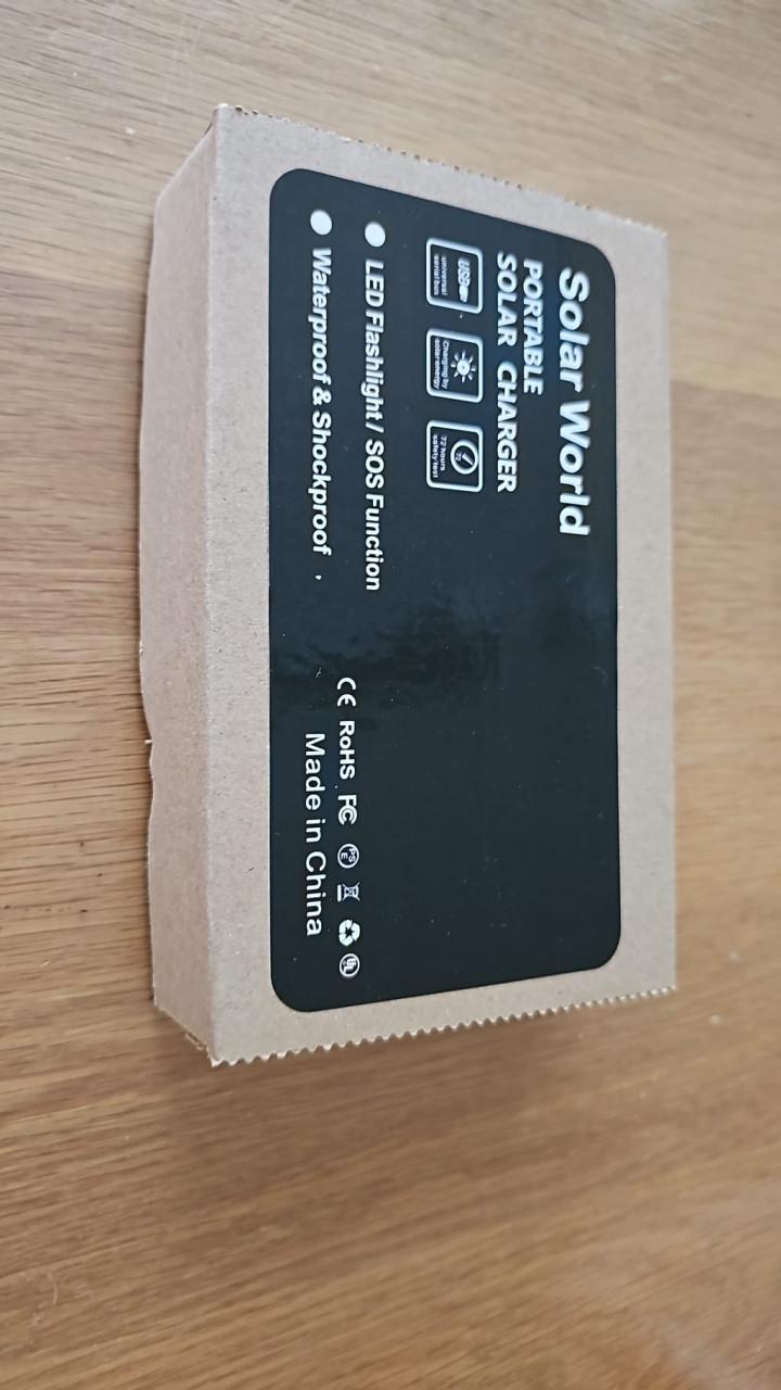 Powerbank 10.000 mAh met zonnepaneel – Nieuw