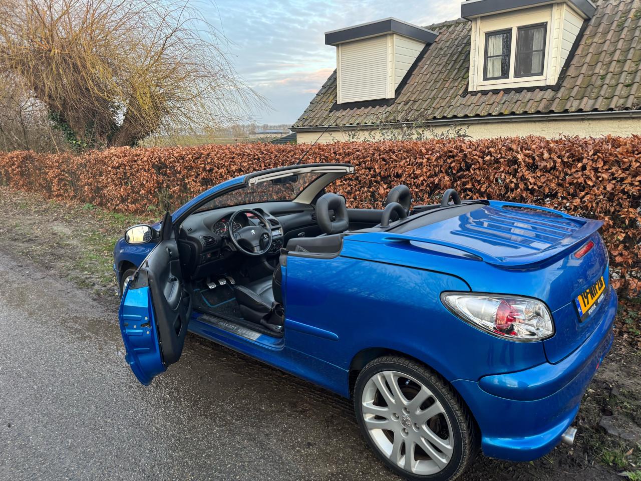 Peugeot 206 Cabrio 136 PK