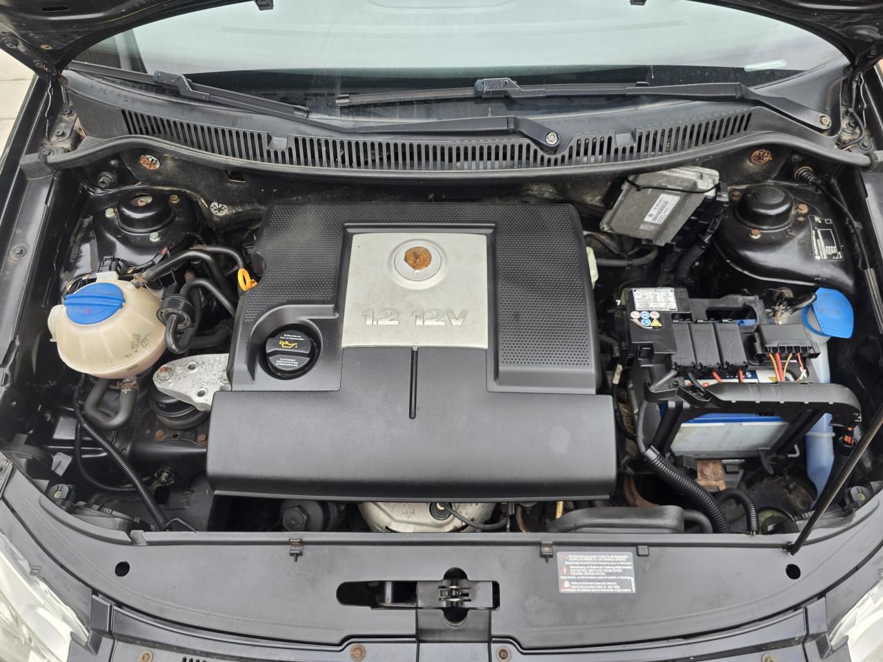 Vw polo 2005 met 1jaar apk