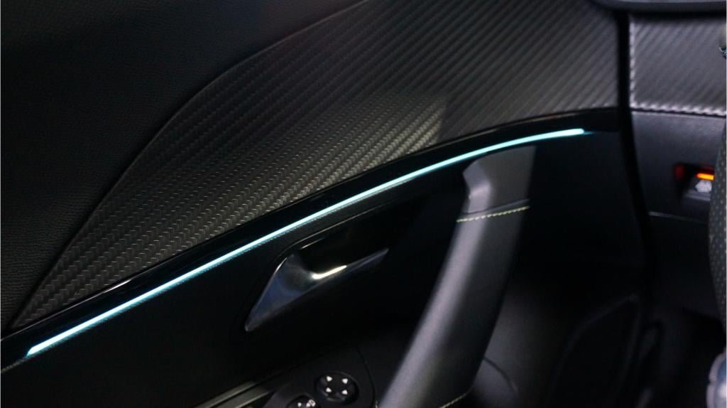 Peugeot 2008 1.2 puretech gt rijklaar incl garantie