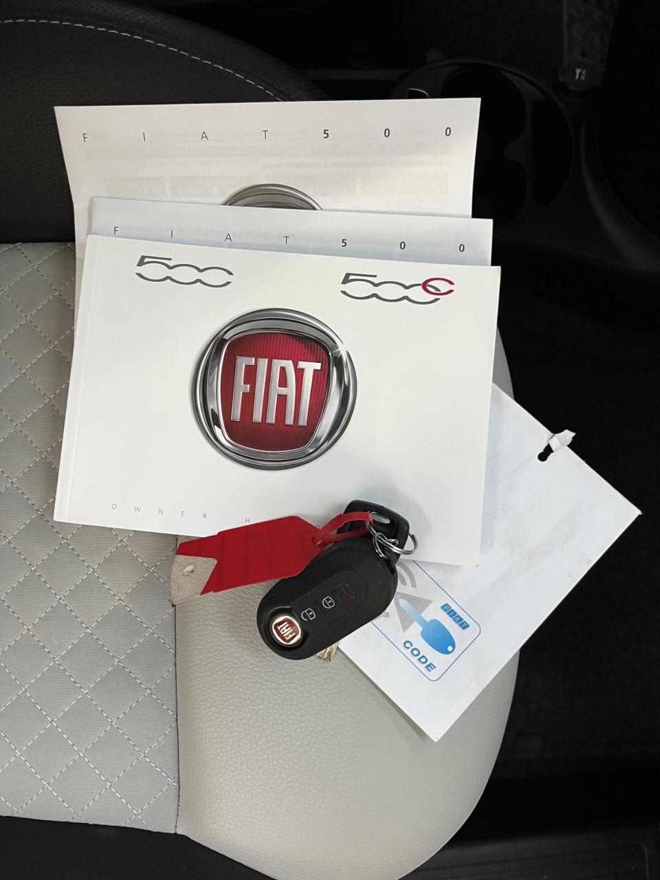 Fiat 500 1.2 Lounge GROOT SCHERM