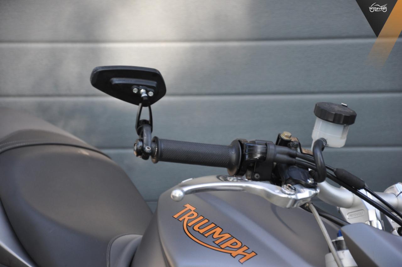Triumph Street Triple R 675
