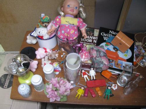 Doos voor snuffelmarkt.